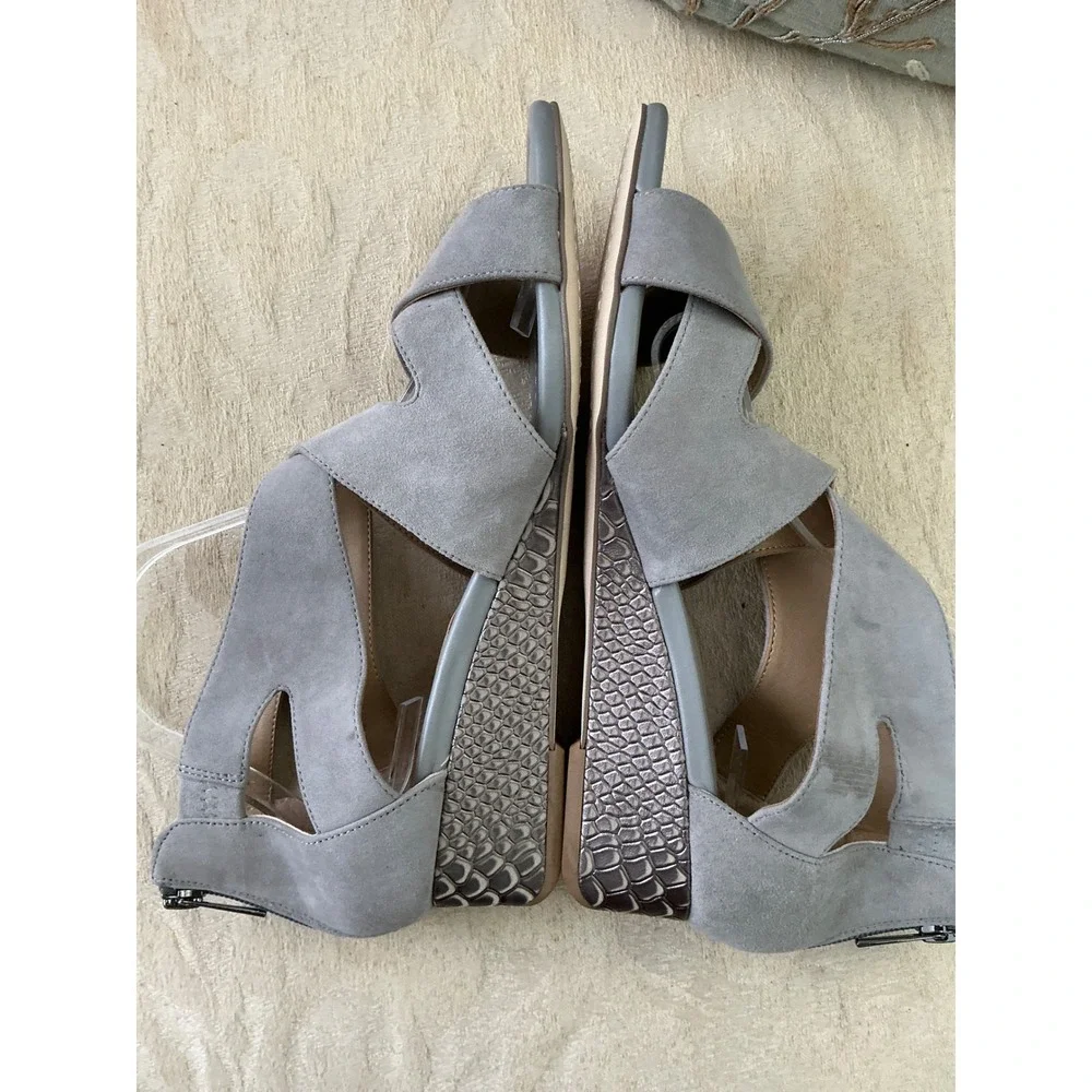 Donald Pliner Booties size 10 Vela Wedge Sandals Gray Suede Shoes